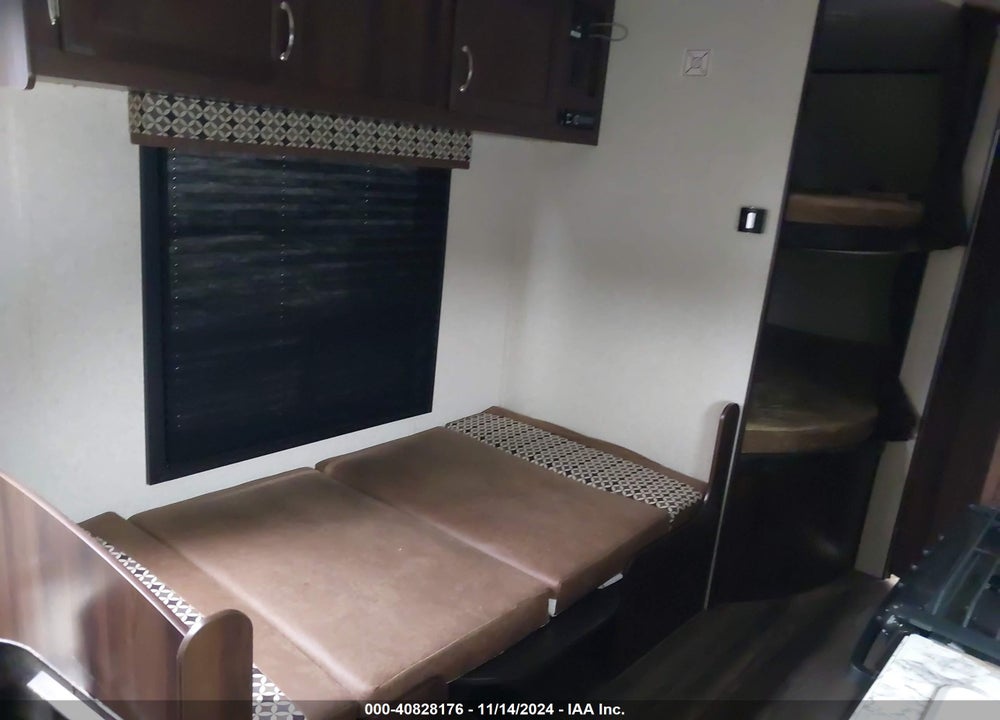 2018 JAYCO JAYFL184BH VIN: 1UJBJ0BNXJ17V1911