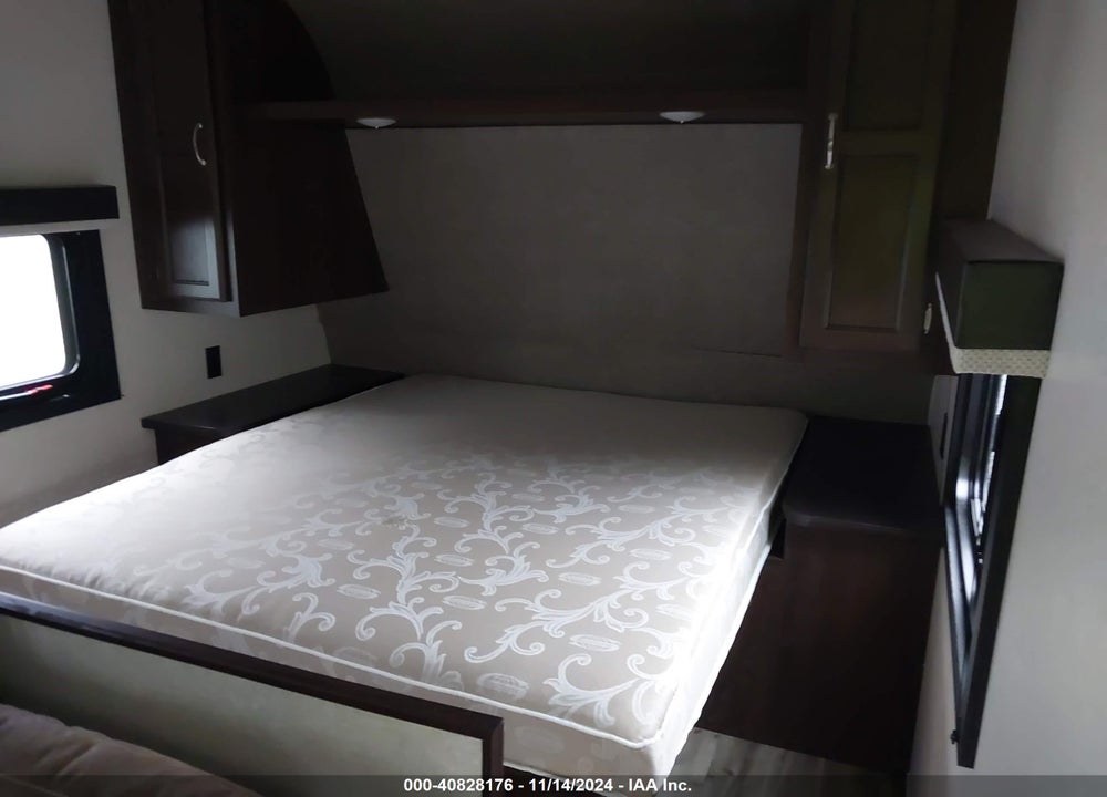 2018 JAYCO JAYFL184BH VIN: 1UJBJ0BNXJ17V1911
