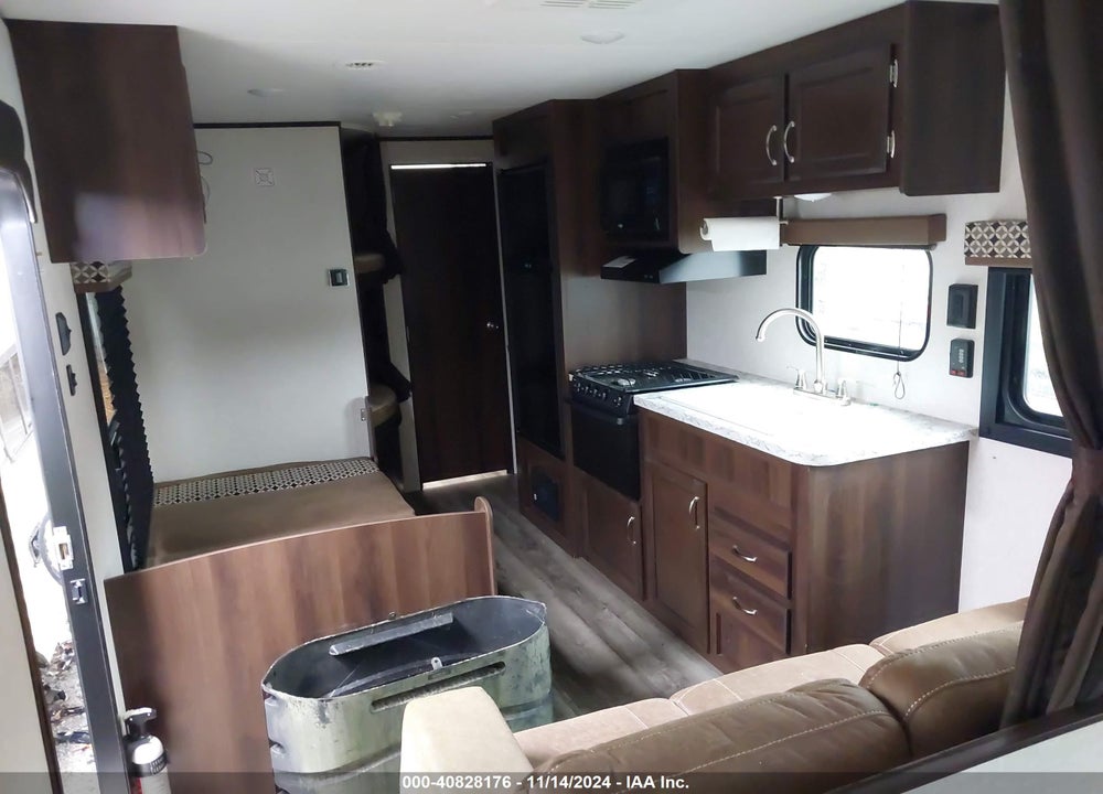2018 JAYCO JAYFL184BH VIN: 1UJBJ0BNXJ17V1911