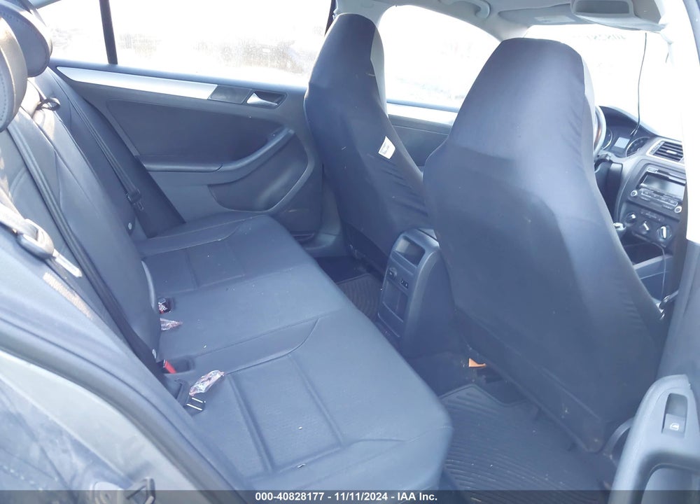 2012 VOLKSWAGEN JETTA 2.0L TDI VIN: 3VW3L7AJ7CM381557