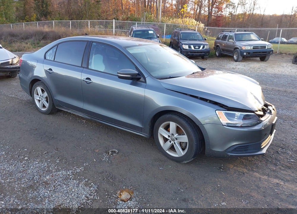 2012 VOLKSWAGEN JETTA 2.0L TDI VIN: 3VW3L7AJ7CM381557