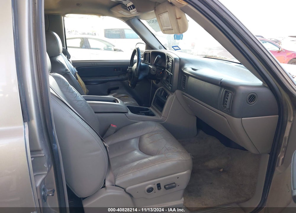 2003 CHEVROLET TAHOE LT VIN: 1GNEC13Z53R189703