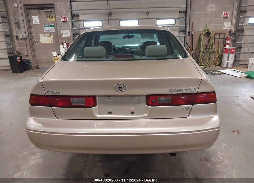 1998 TOYOTA CAMRY LE V6 VIN: JT2BF22K2W0089427