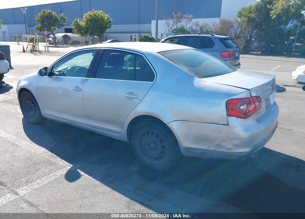2005 VOLKSWAGEN JETTA 2.5 VIN: 3VWRG71K85M644665