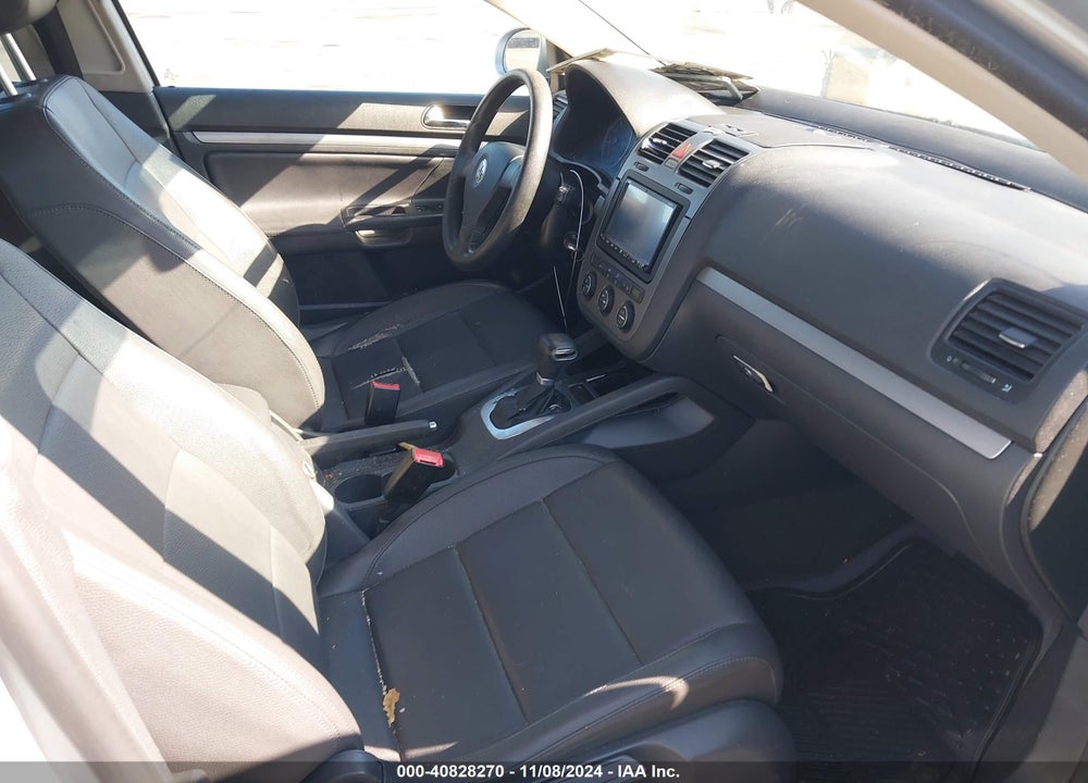 2005 VOLKSWAGEN JETTA 2.5 VIN: 3VWRG71K85M644665