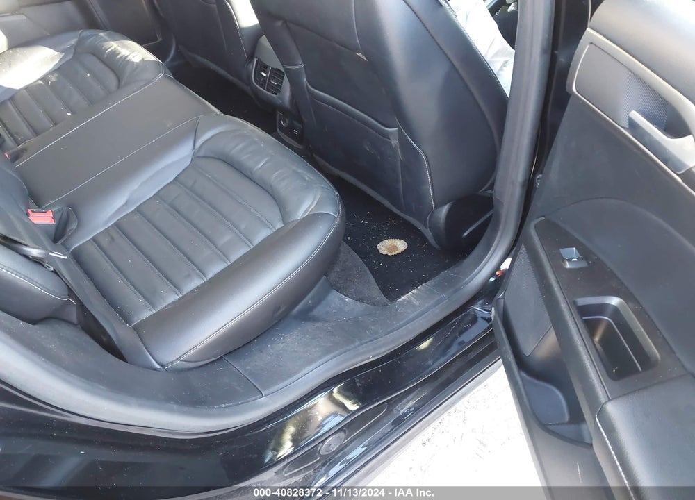 2018 FORD FUSION ENERGI SE LUXURY VIN: 3FA6P0PU3JR105797