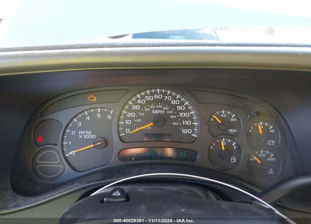2005 CHEVROLET TAHOE LS VIN: 1GNEC13T15J235539