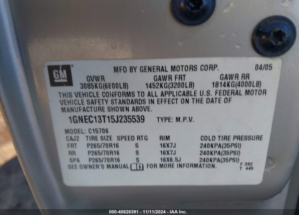 2005 CHEVROLET TAHOE LS VIN: 1GNEC13T15J235539