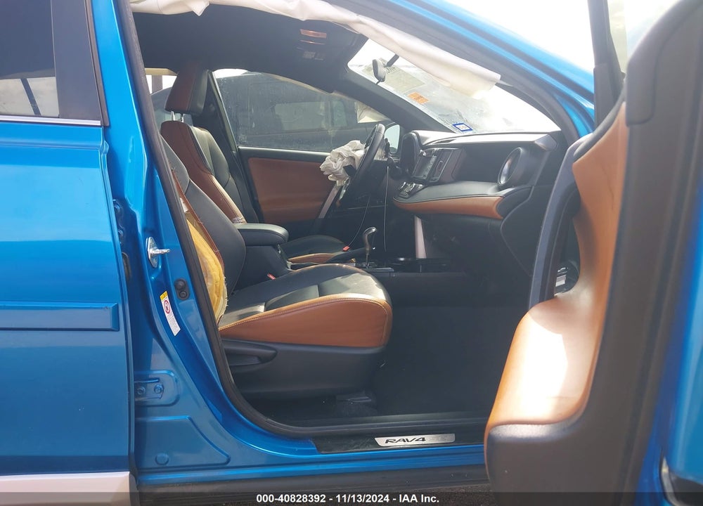2016 TOYOTA RAV4 SE VIN: JTMNFREV1GJ078059
