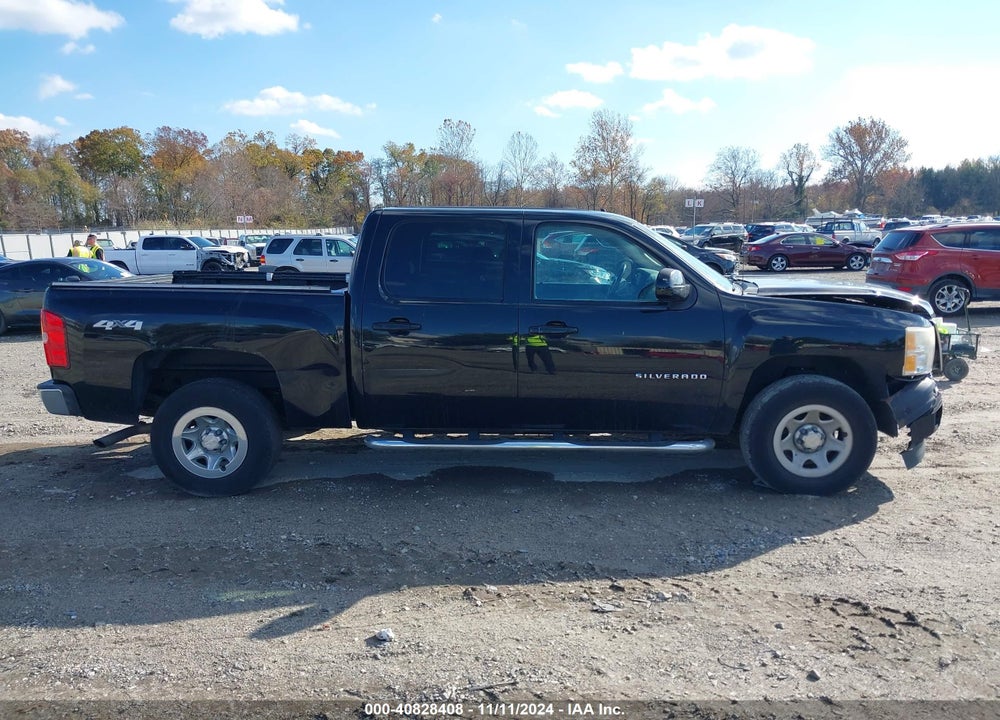 2011 CHEVROLET SILVERADO 1500 LS VIN: 3GCPKREA0BG266910