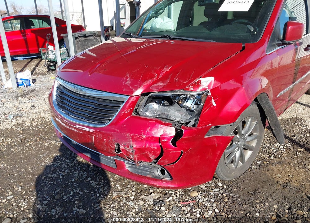 2015 CHRYSLER TOWN & COUNTRY S VIN: 2C4RC1HG7FR562269