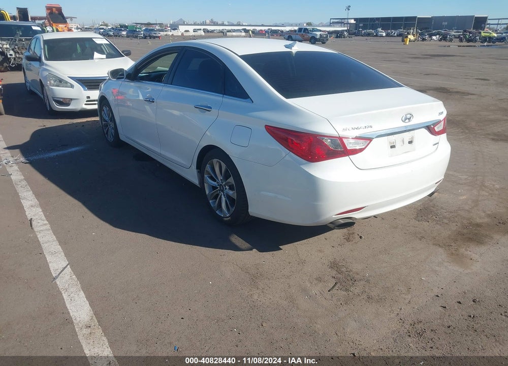 2011 HYUNDAI SONATA LIMITED 2.0T VIN: 5NPEC4AB7BH240334