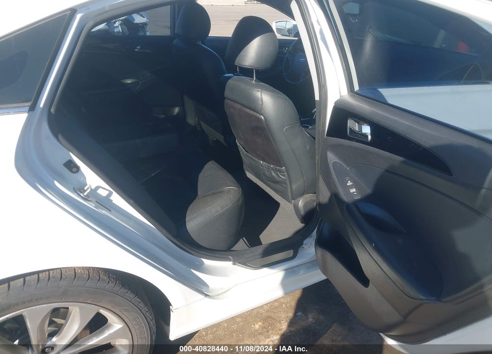 2011 HYUNDAI SONATA LIMITED 2.0T VIN: 5NPEC4AB7BH240334