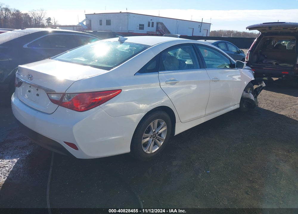 2014 HYUNDAI SONATA GLS VIN: 5NPEB4AC1EH929379