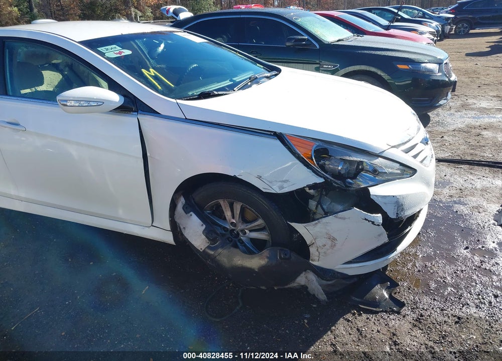 2014 HYUNDAI SONATA GLS VIN: 5NPEB4AC1EH929379
