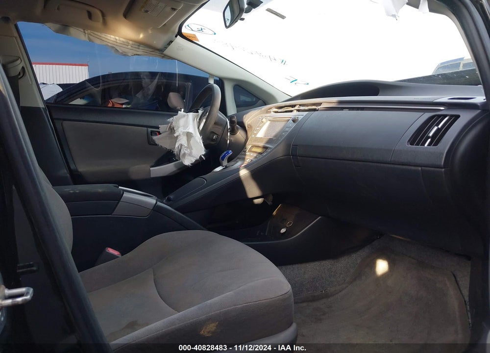 2015 TOYOTA PRIUS TWO VIN: JTDKN3DU4F0449666