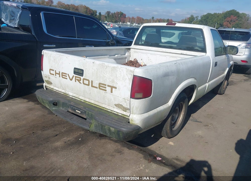 2002 CHEVROLET S-10 VIN: 1GCCS14W928159809