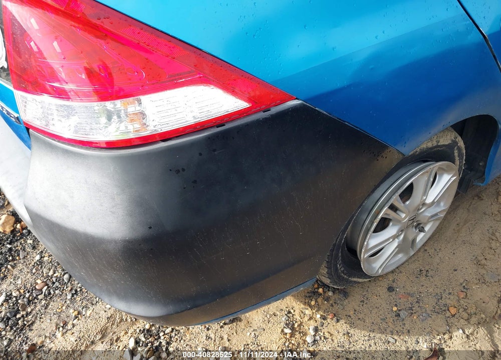 2010 HONDA INSIGHT EX VIN: JHMZE2H70AS022400