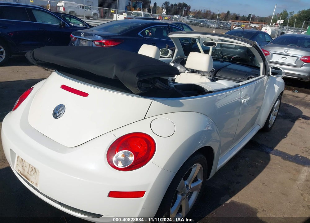 2007 VOLKSWAGEN NEW BEETLE TRIPLE WHITE VIN: 3VWFF31Y87M411696