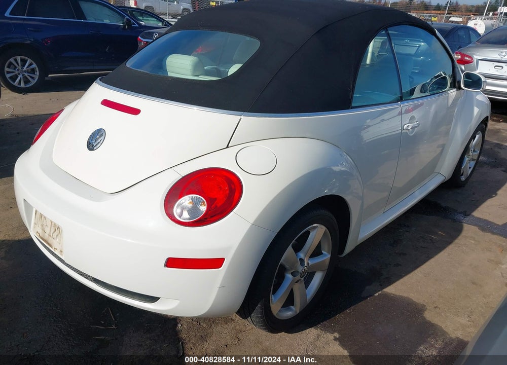 2007 VOLKSWAGEN NEW BEETLE TRIPLE WHITE VIN: 3VWFF31Y87M411696