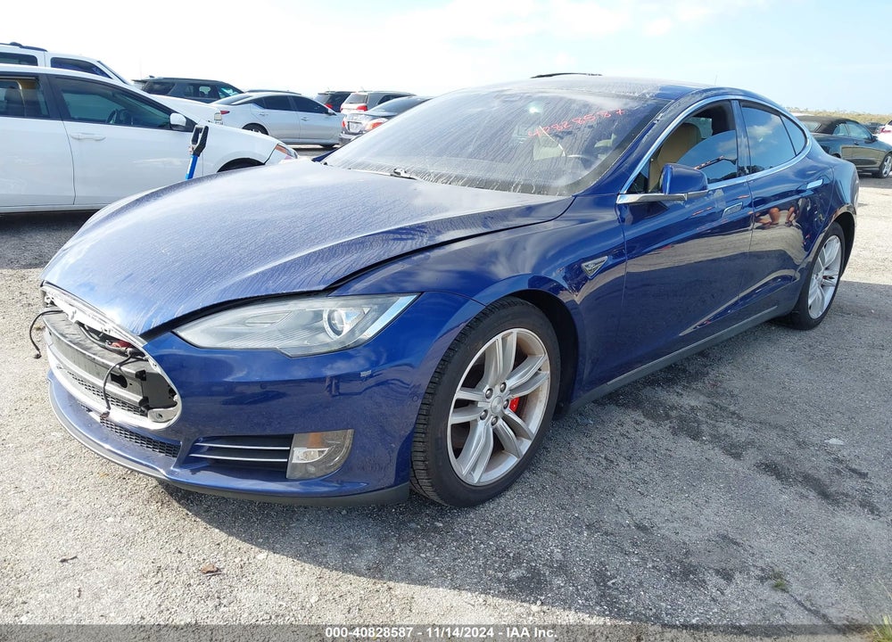 2015 TESLA MODEL S 85D/P85D VIN: 5YJSA1H49FF097499