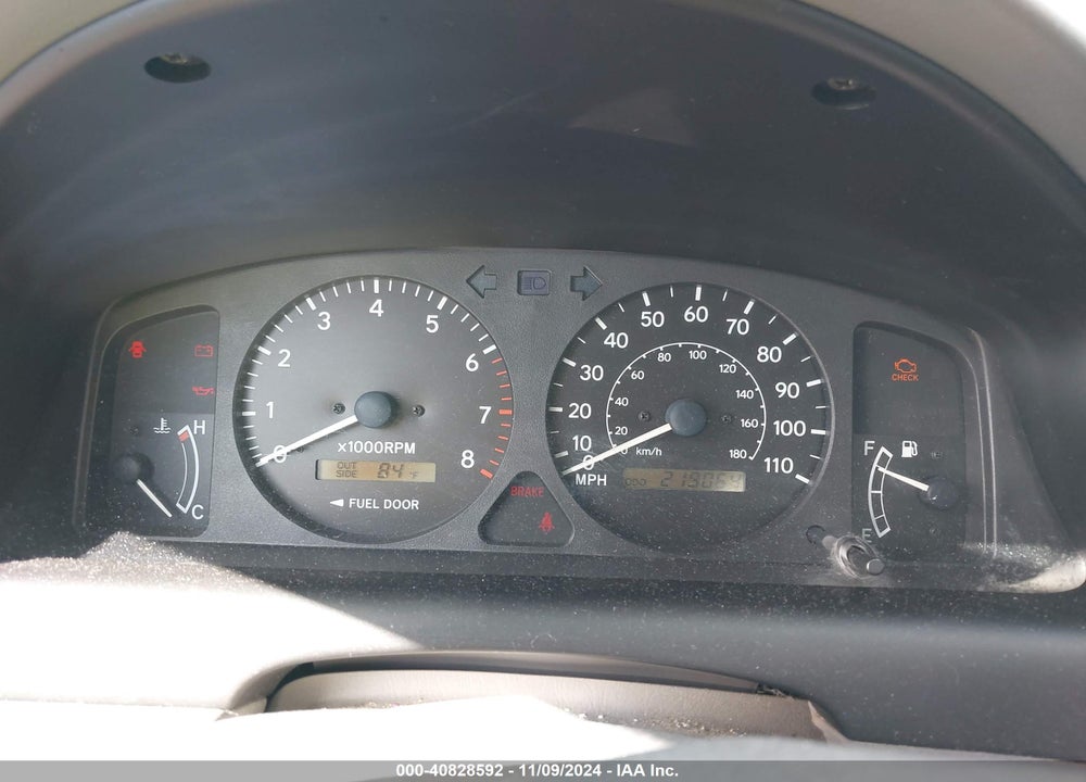 2001 TOYOTA COROLLA LE VIN: 2T1BR12E31C412899