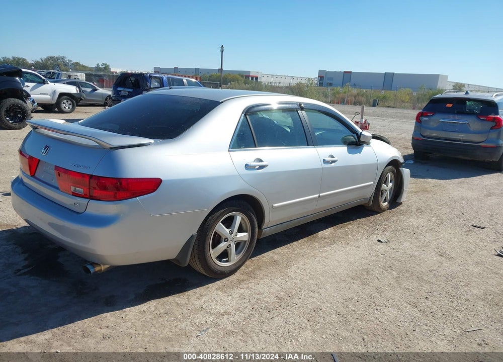 2005 HONDA ACCORD 2.4 LX VIN: 3HGCM56425G707727