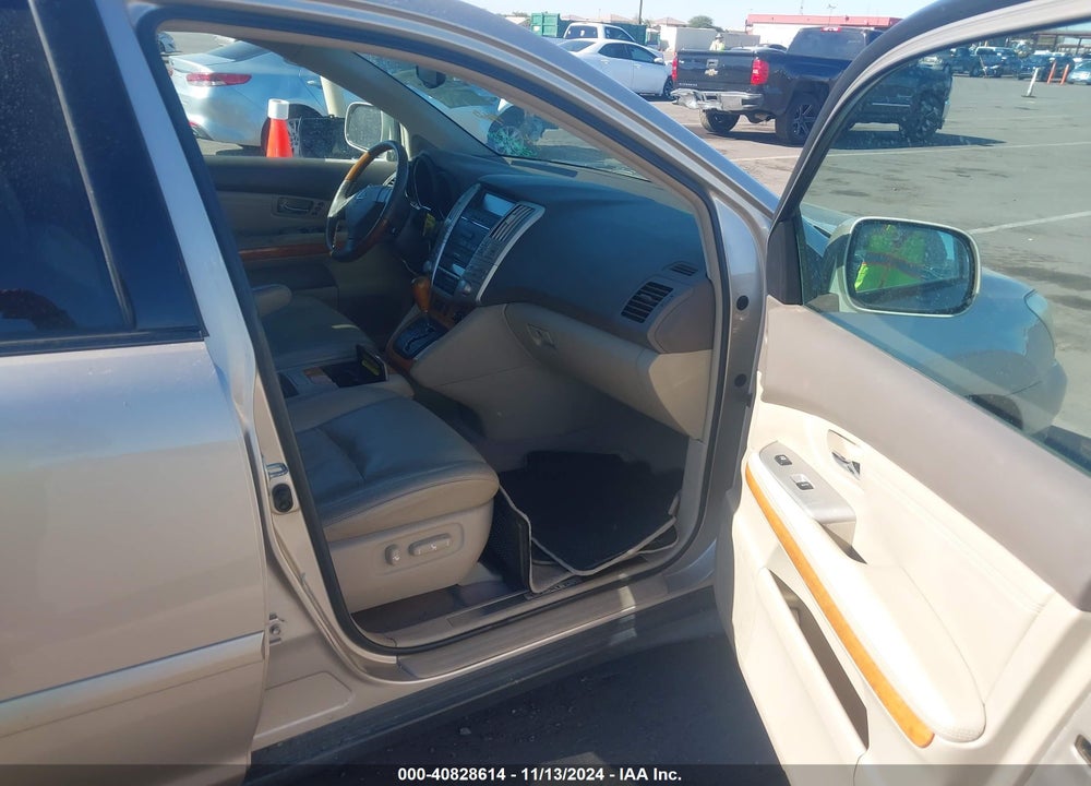 2005 LEXUS RX 330 VIN: 2T2HA31U45C068698
