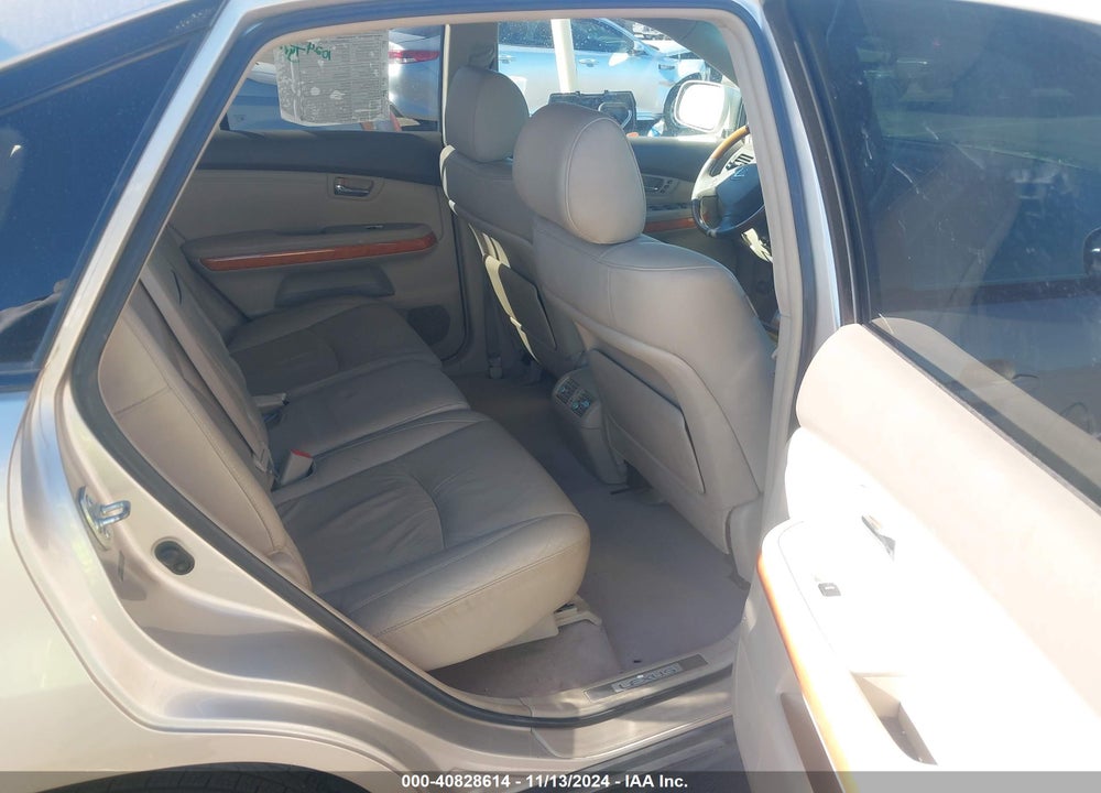 2005 LEXUS RX 330 VIN: 2T2HA31U45C068698