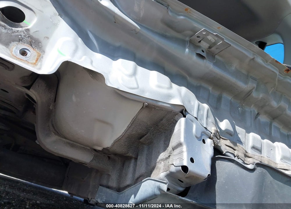 2009 HONDA FIT SPORT VIN: JHMGE88429S018280