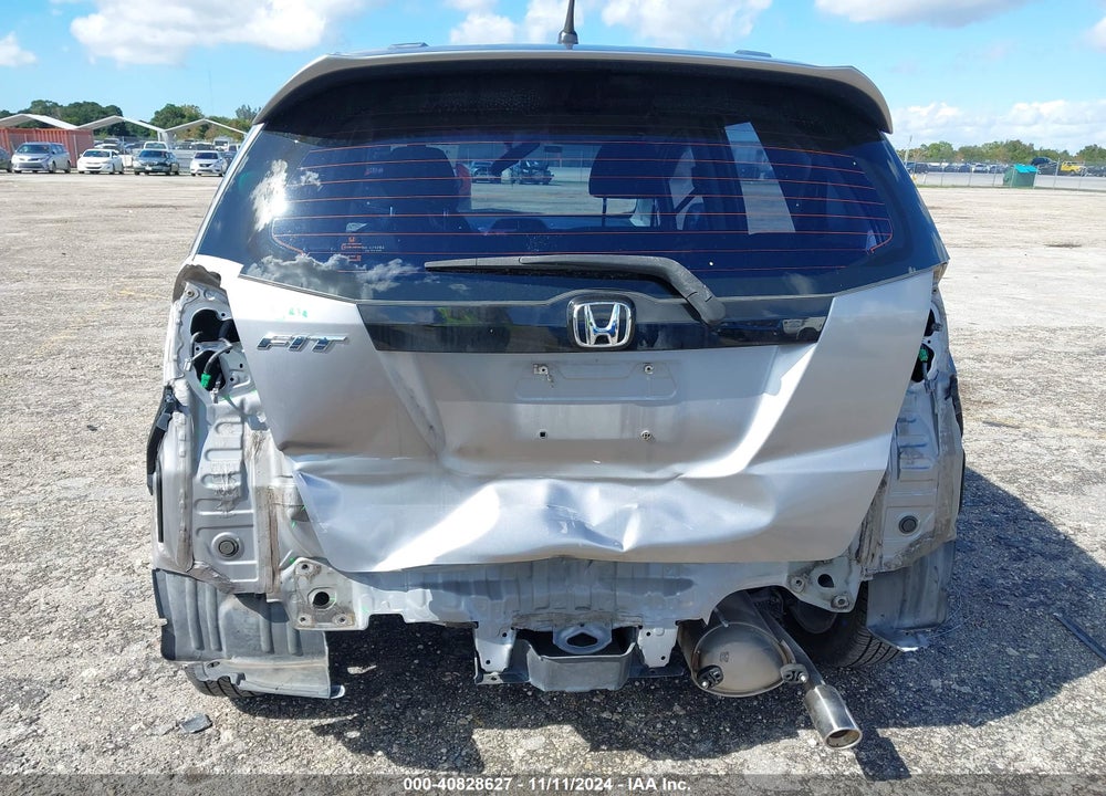 2009 HONDA FIT SPORT VIN: JHMGE88429S018280