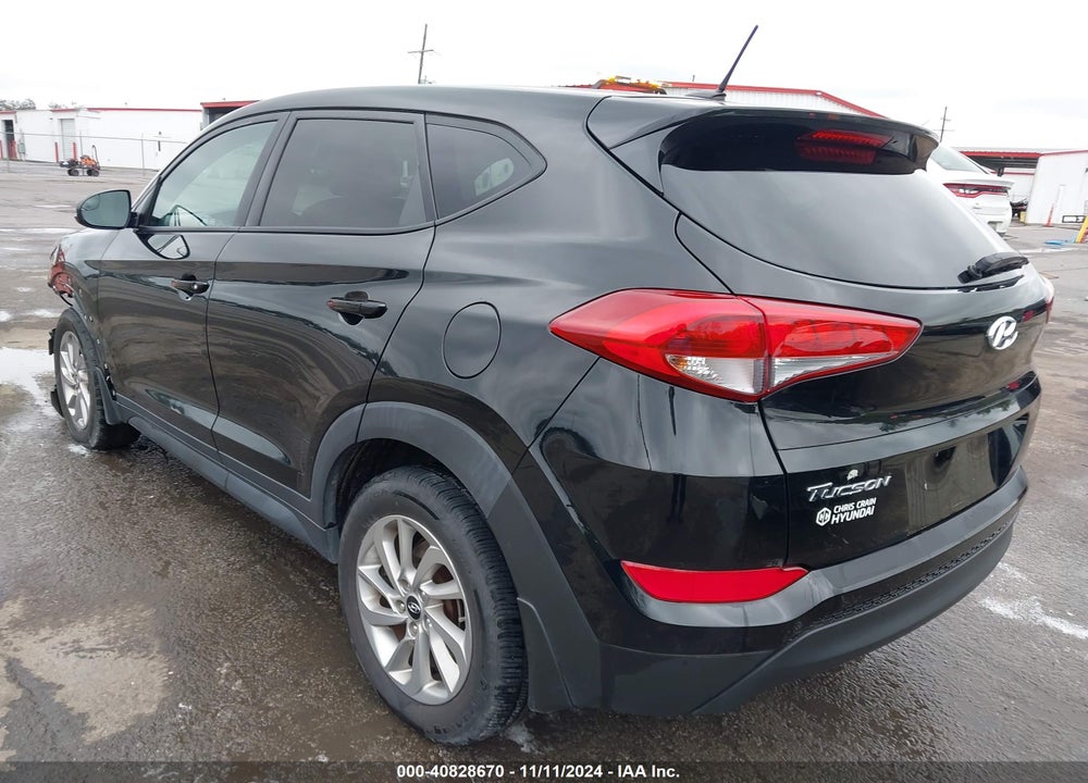 2016 HYUNDAI TUCSON SE VIN: KM8J23A40GU204927