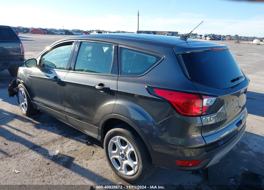 2019 FORD ESCAPE S VIN: 1FMCU0F73KUA62909