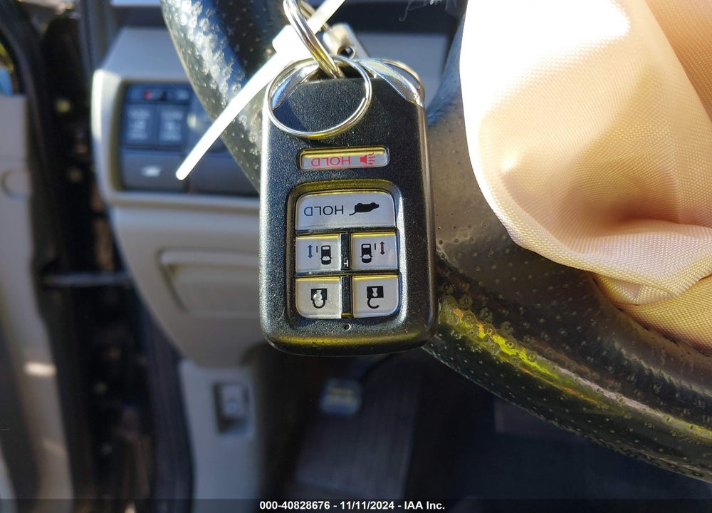 2015 HONDA ODYSSEY VIN: 5FNRL5H67FB031101