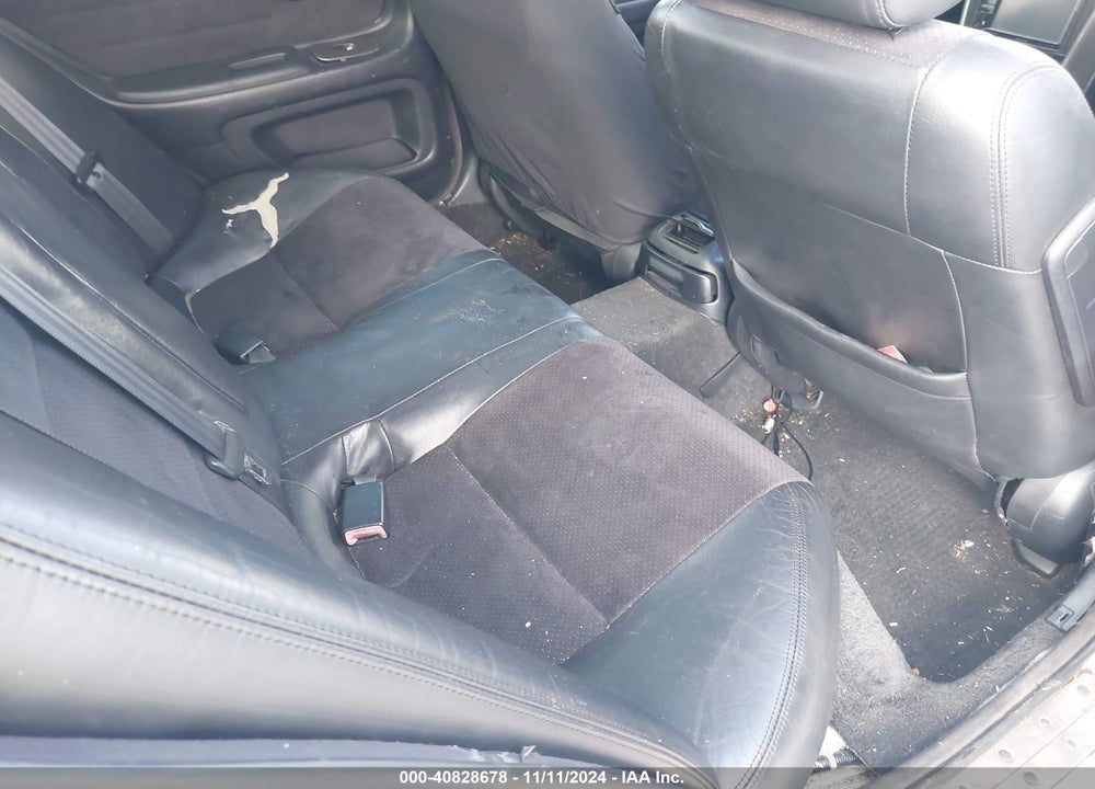 2001 LEXUS IS 300 VIN: JTHBD182010028745