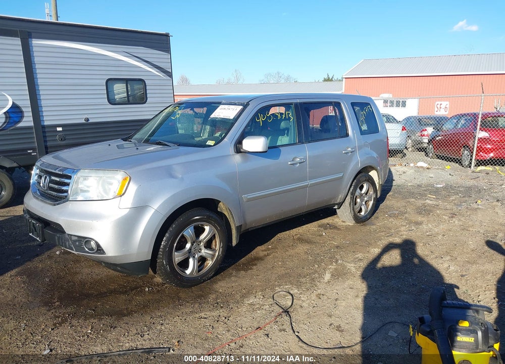 2015 HONDA PILOT EX VIN: 5FNYF4H46FB035488