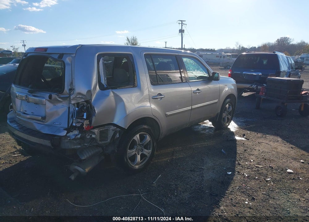 2015 HONDA PILOT EX VIN: 5FNYF4H46FB035488