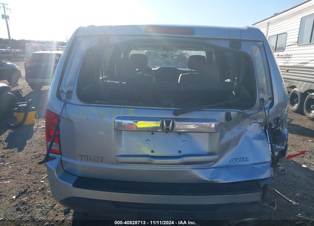 2015 HONDA PILOT EX VIN: 5FNYF4H46FB035488