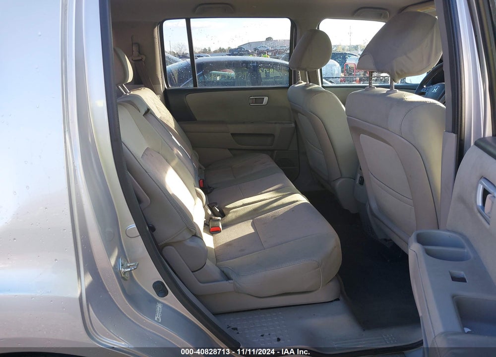 2015 HONDA PILOT EX VIN: 5FNYF4H46FB035488