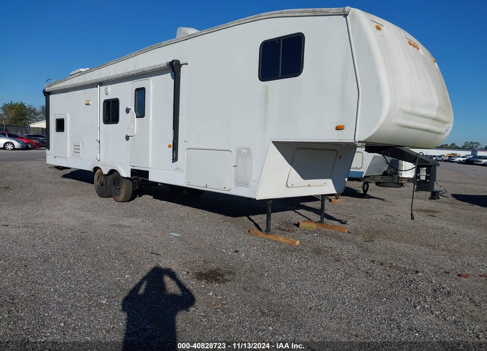 2006 FRONTIER ASPEN F3200S VIN: 1F9GA36266F309583