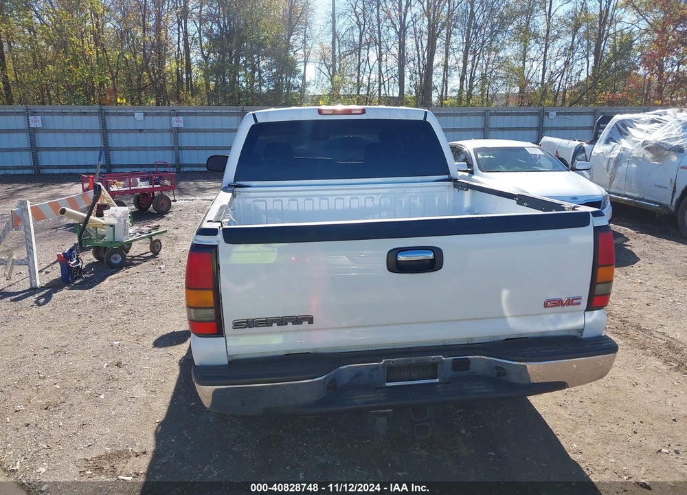 2006 GMC SIERRA 1500 SLT VIN: 2GTEK13T761140992