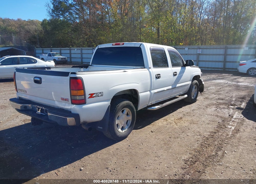 2006 GMC SIERRA 1500 SLT VIN: 2GTEK13T761140992