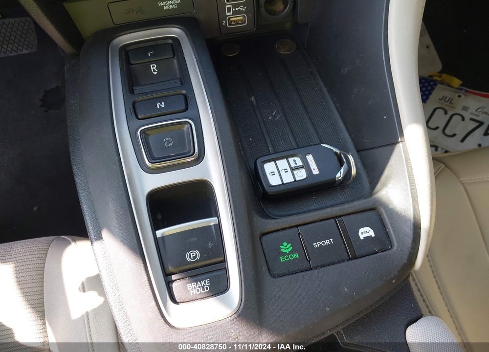 2019 HONDA INSIGHT EX VIN: 19XZE4F54KE015081