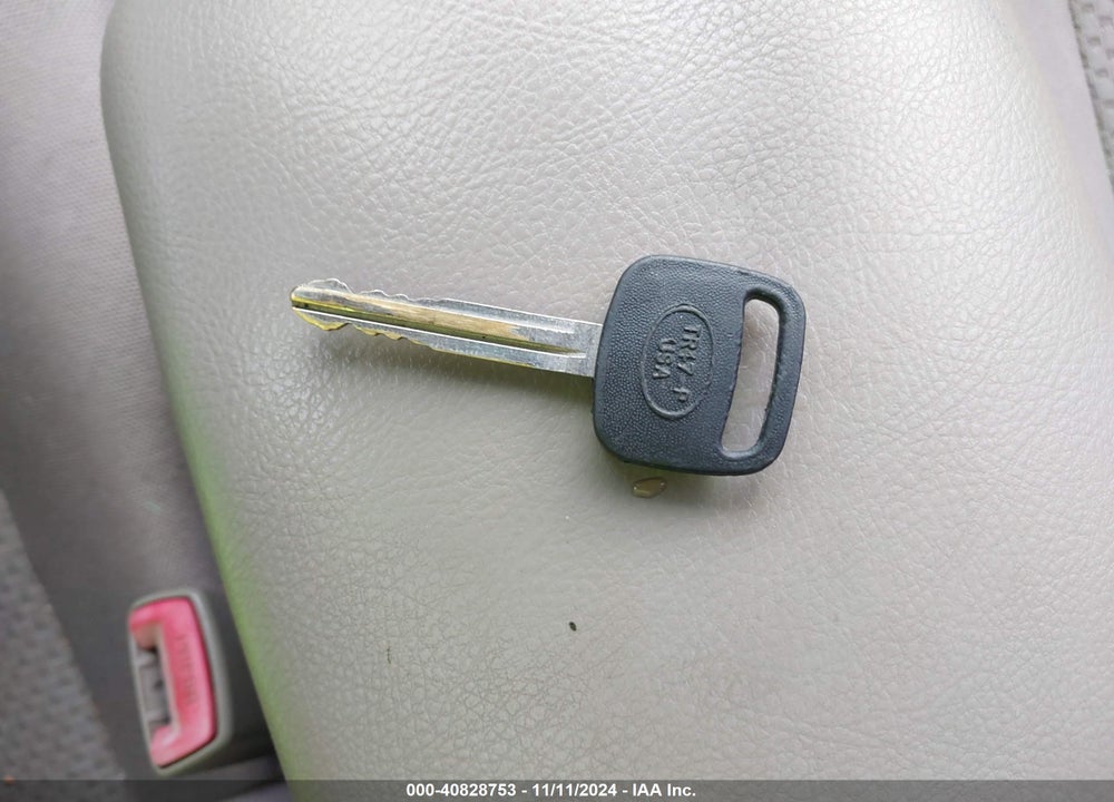 2007 TOYOTA RAV4 VIN: JTMZD33V376031660
