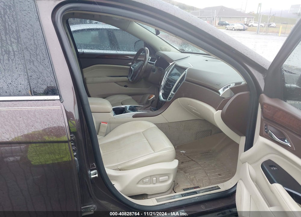 2016 CADILLAC SRX LUXURY COLLECTION VIN: 3GYFNEE38GS517636