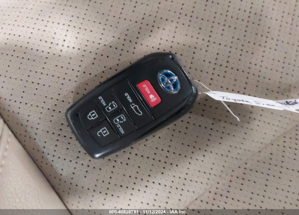 2024 TOYOTA SIENNA VIN: 5TDZSKFC0RS110247
