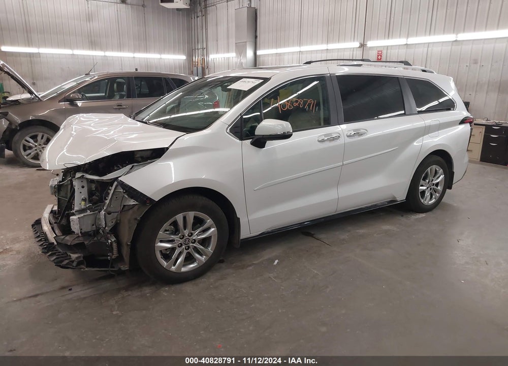 2024 TOYOTA SIENNA VIN: 5TDZSKFC0RS110247