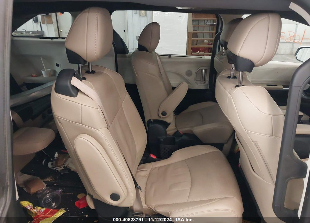 2024 TOYOTA SIENNA VIN: 5TDZSKFC0RS110247