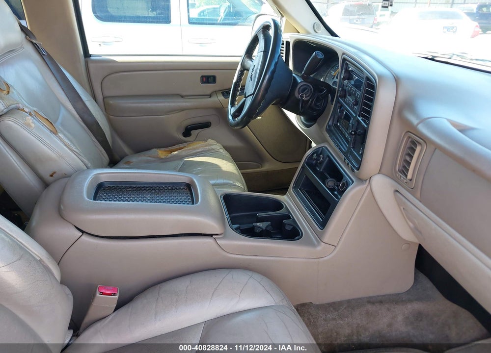 2004 GMC YUKON XL 1500 SLT VIN: 3GKEC16Z14G204711