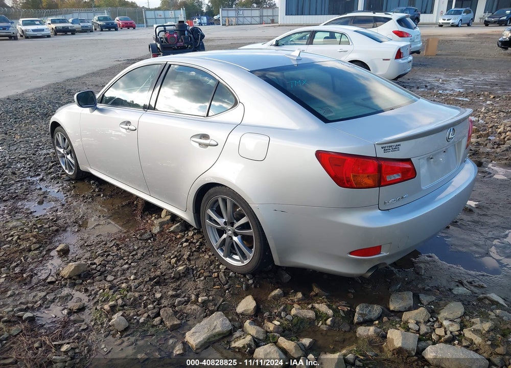 2008 LEXUS IS 350 VIN: JTHBE262485018383